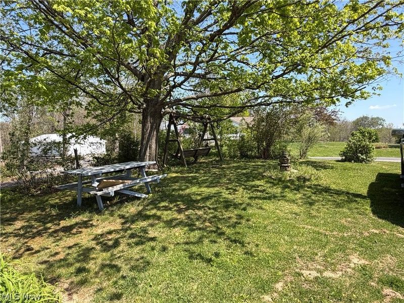 10675 Township Road 92 NW, Somerset, OH 43783 Photo 31