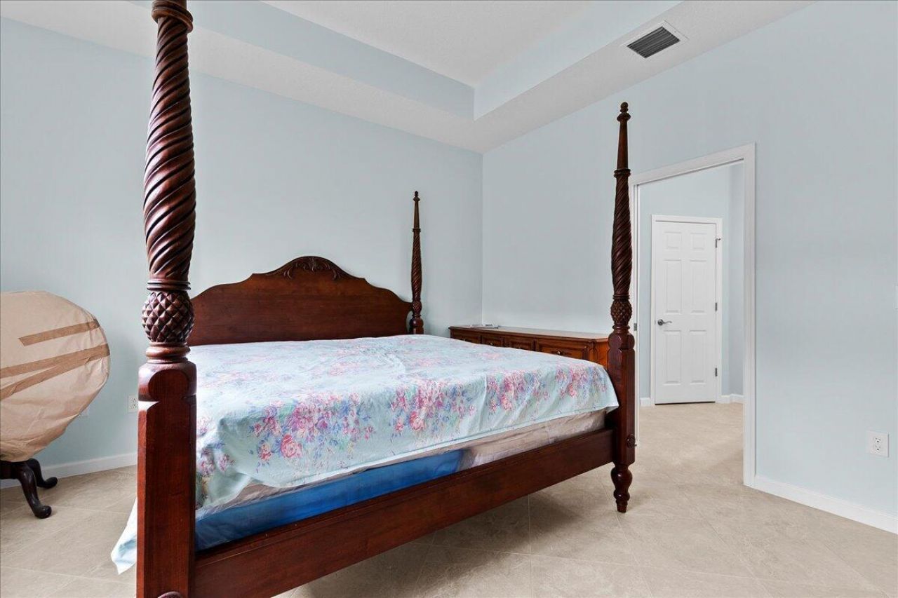 12842 SW Lake Fern Circle, Port Saint Lucie, FL 34987 Photo