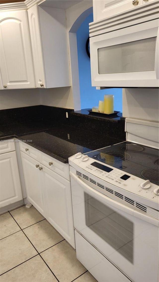 3475 N Country Club Dr, Unit 409, Aventura, FL 33180 Photo