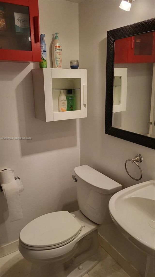 3475 N Country Club Dr, Unit 409, Aventura, FL 33180 Photo