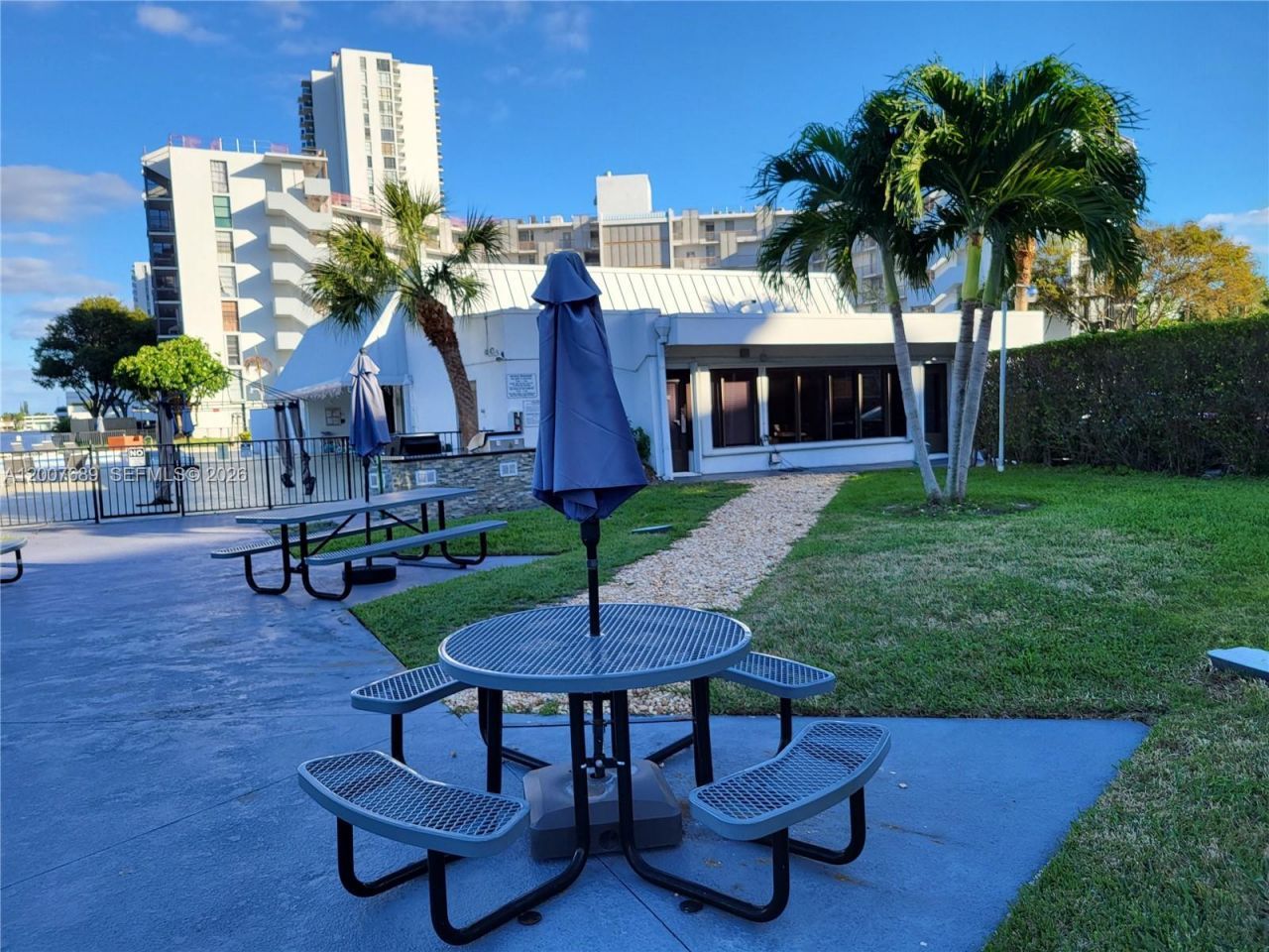 3475 N Country Club Dr, Unit 409, Aventura, FL 33180 Photo