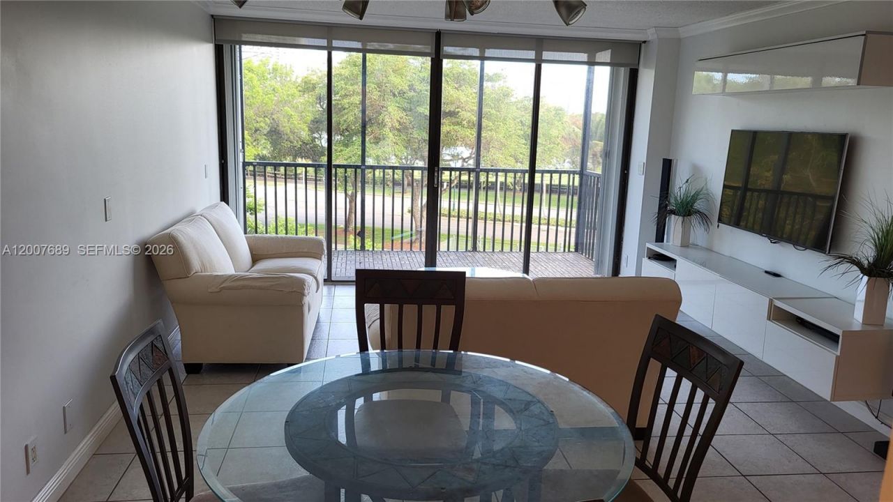 3475 N Country Club Dr, Unit 409, Aventura, FL 33180 Photo