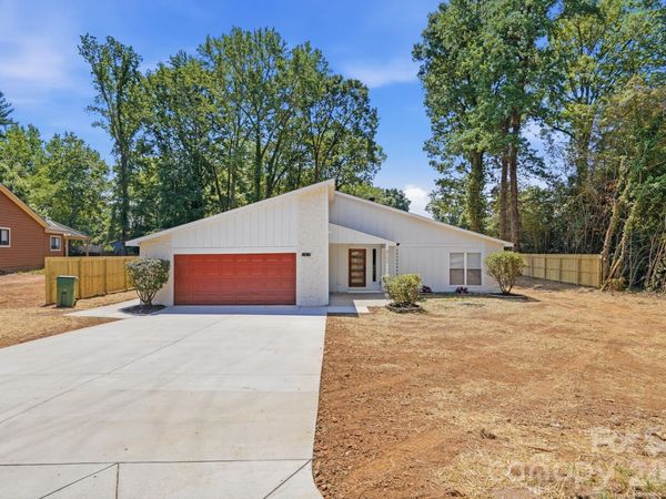 4706 Cricklewood Lane, Charlotte, NC 28212