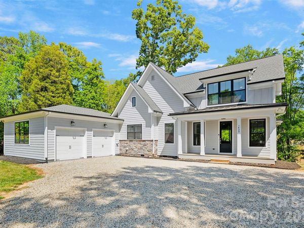 1420 Roundstone Road, Sherrills Ford, NC 28673