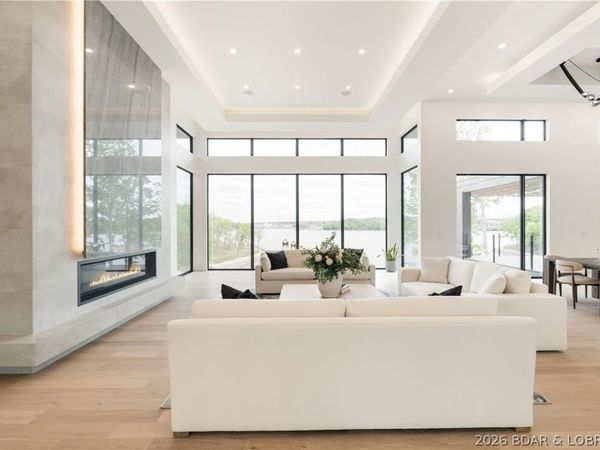 235 East Villages Estates Road, Sunrise Beach, MO 65079
