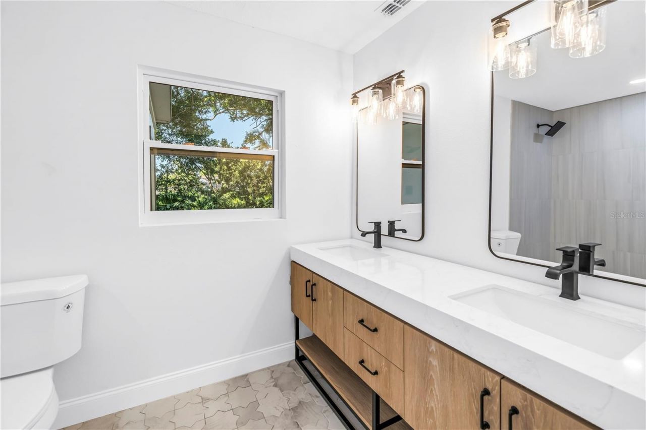 2161 NE Hillwood Court, Clearwater, FL 33763 Photo
