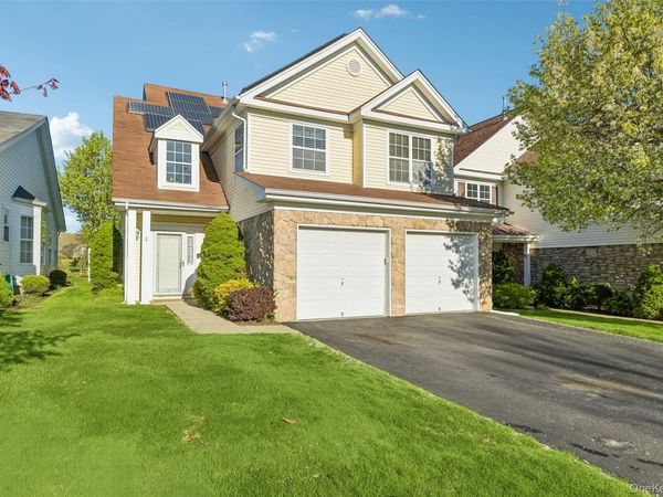 14 Julia Circle , Unit 14, Middle Island, NY 11953