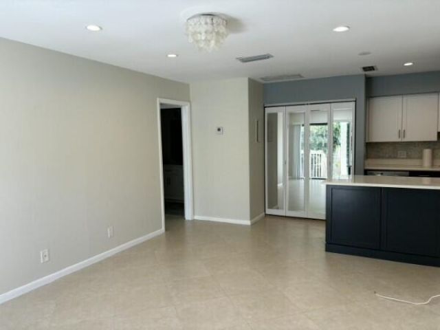 600 Executive Center Drive, Unit 212, West Palm Beach, FL 33401 Photo
