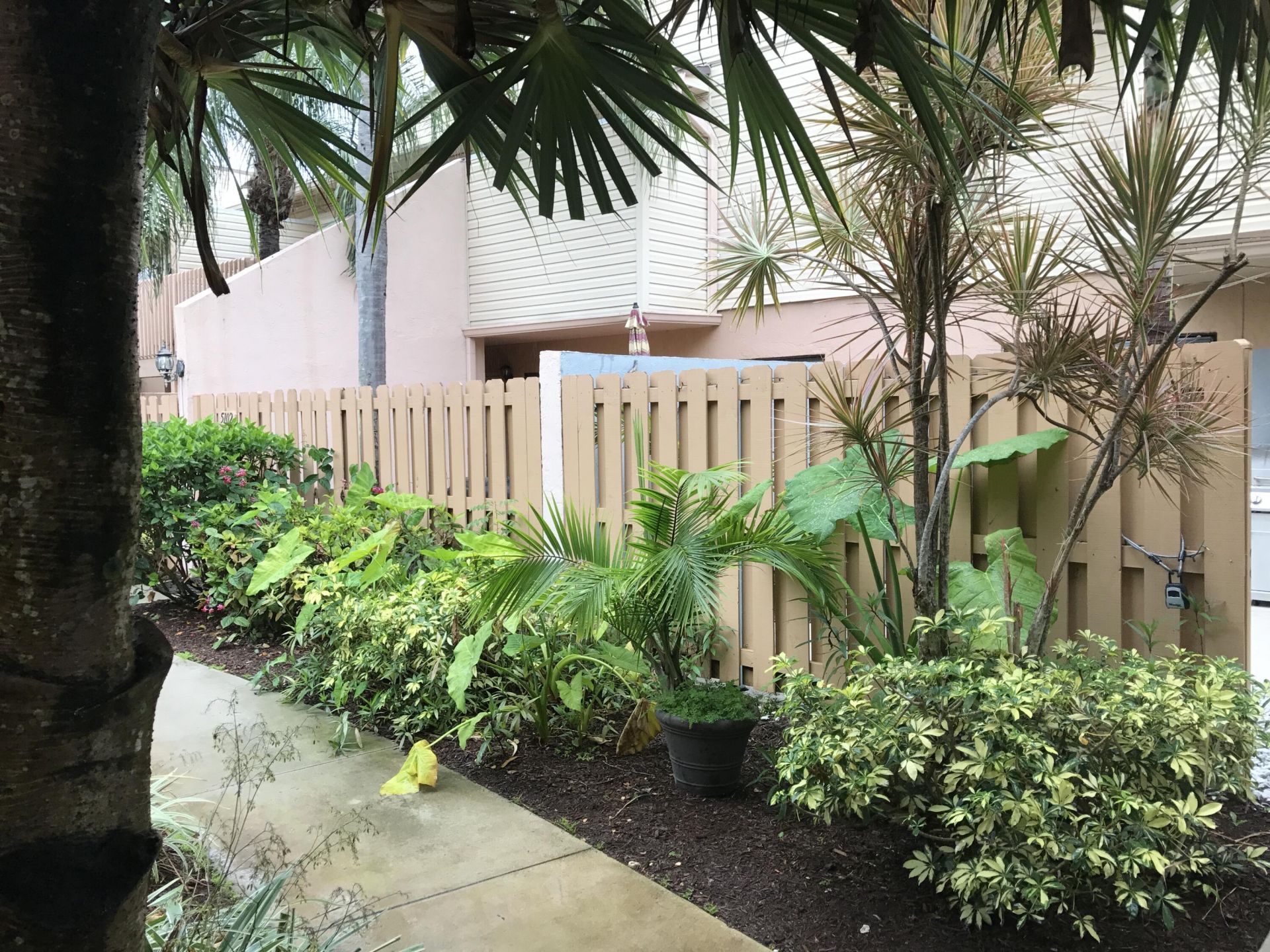 600 Executive Center Drive, Unit 212, West Palm Beach, FL 33401 Photo