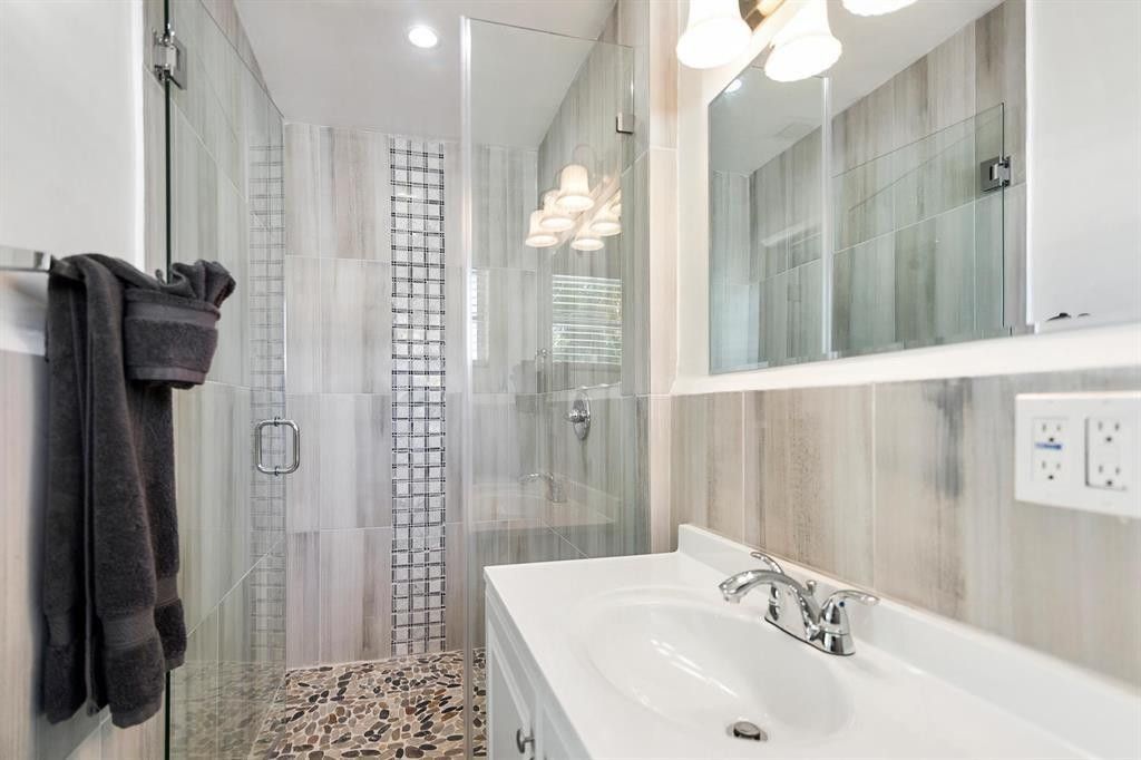 2501 NE 12th Street, Pompano Beach, FL 33062 Photo