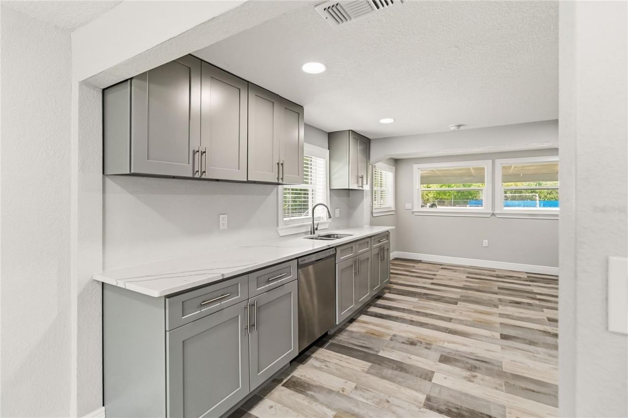 4116 S Goldenrod Road , Orlando, FL 32822 Photo