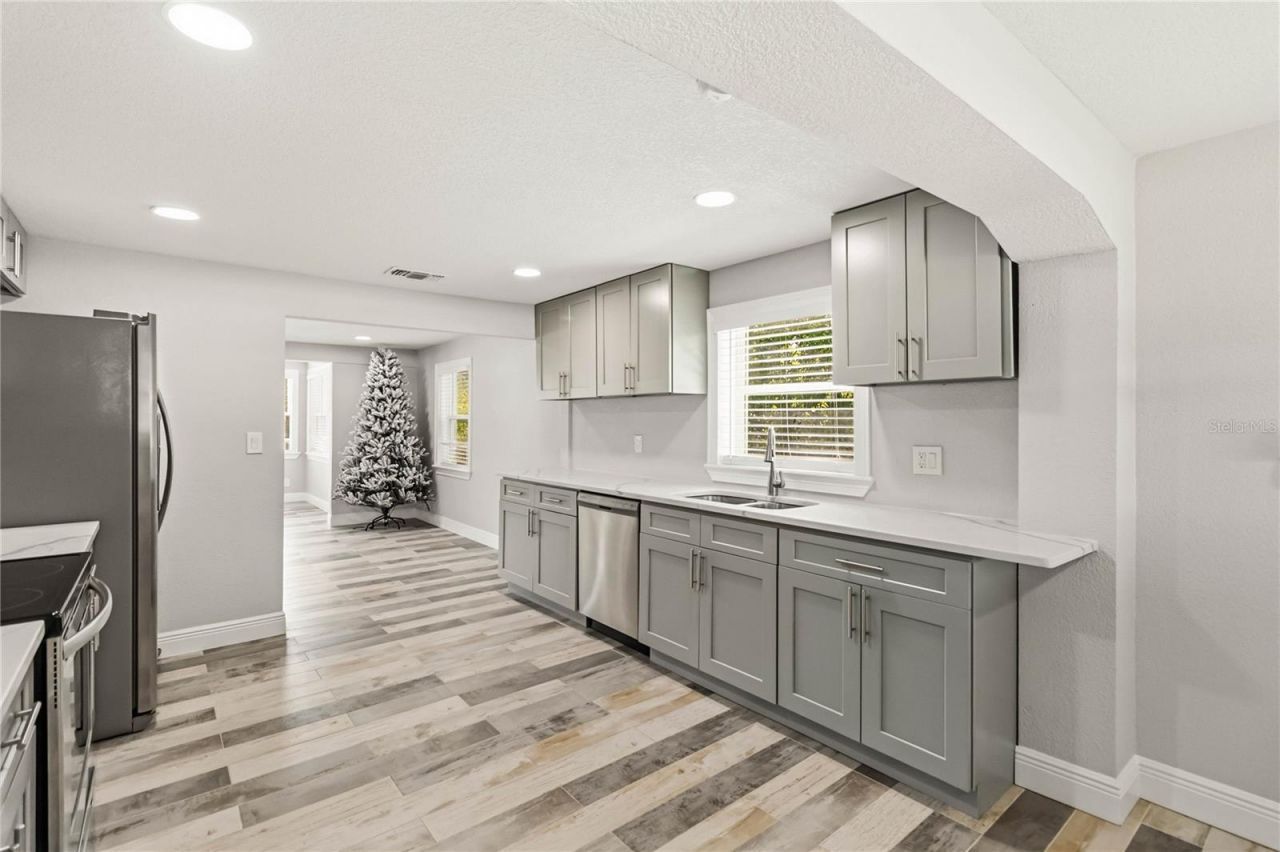 4116 S Goldenrod Road , Orlando, FL 32822 Photo