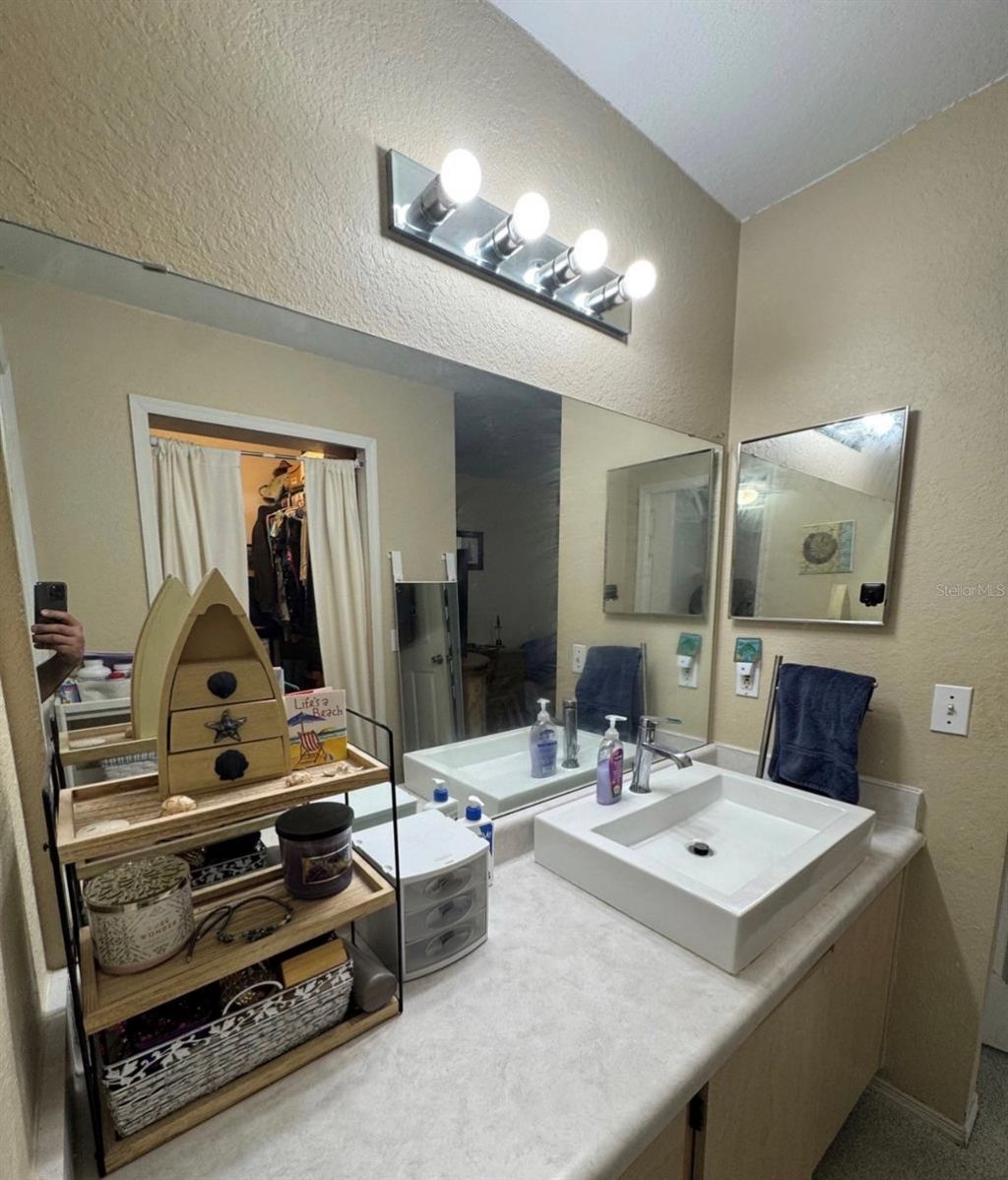 13953 Fairway Island Drive, Unit 633, Orlando, FL 32837 Photo