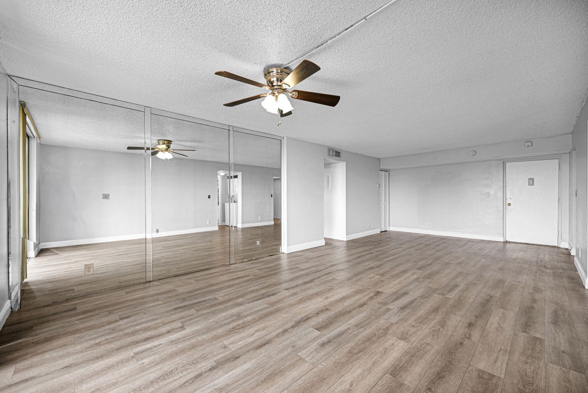 6190 Woodlands Boulevard, Unit 312, Tamarac, FL 33319 Photo