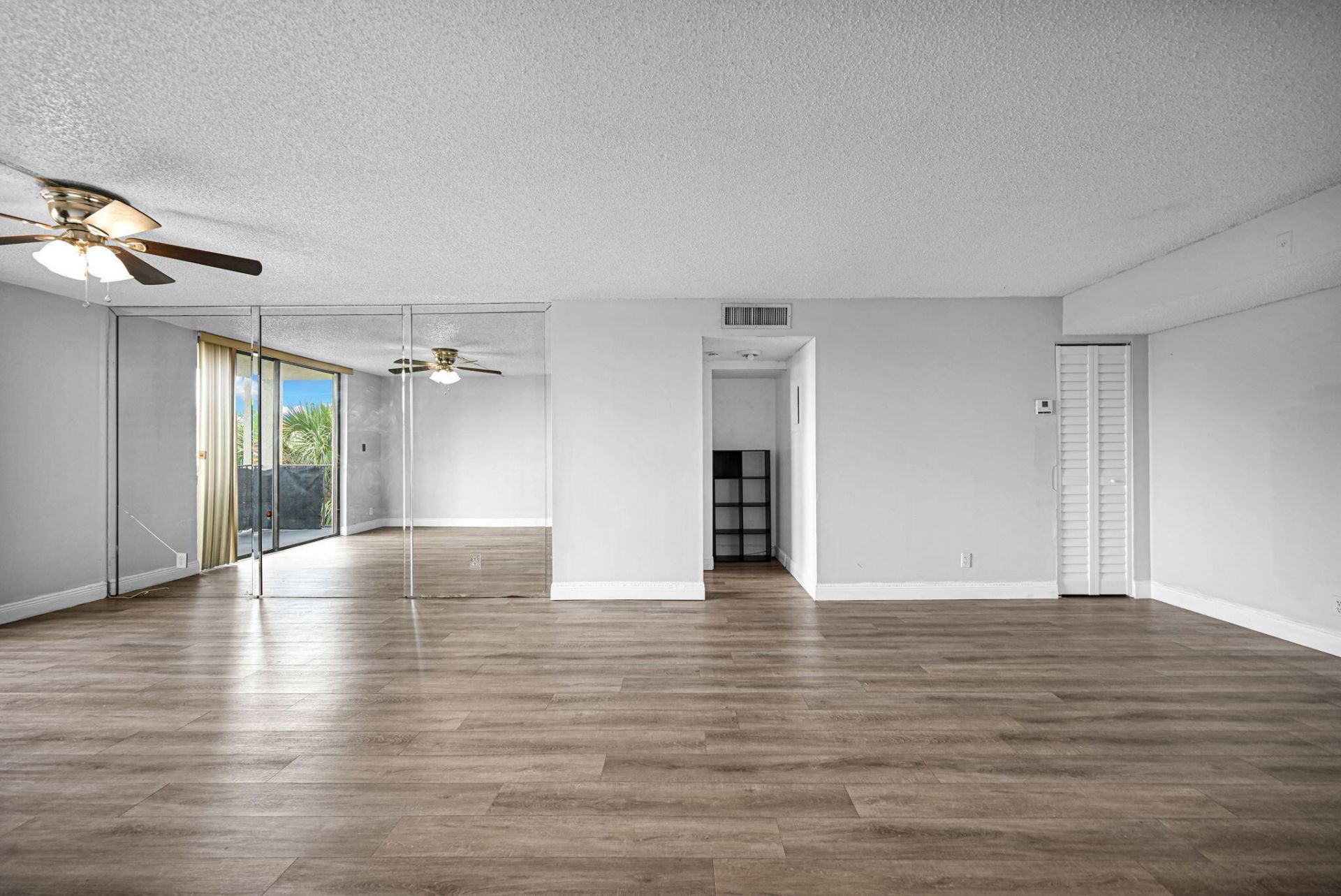 6190 Woodlands Boulevard, Unit 312, Tamarac, FL 33319 Photo