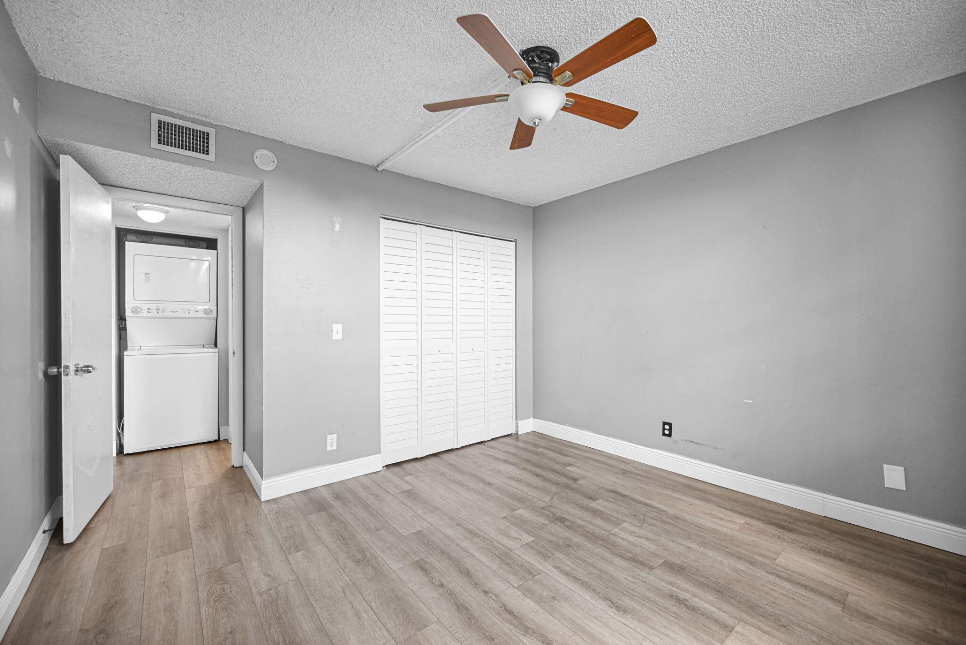 6190 Woodlands Boulevard, Unit 312, Tamarac, FL 33319 Photo