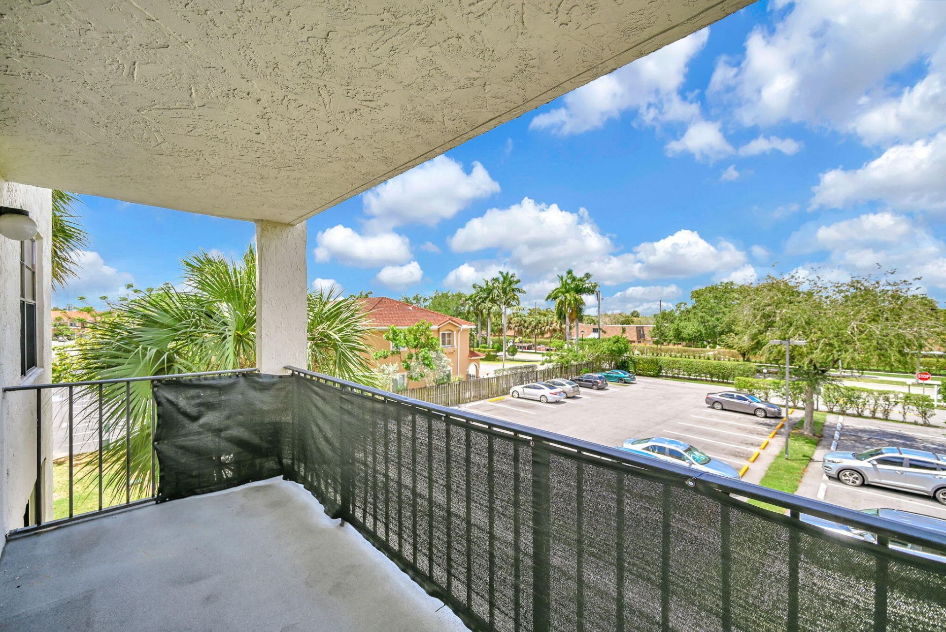 6190 Woodlands Boulevard, Unit 312, Tamarac, FL 33319 Photo