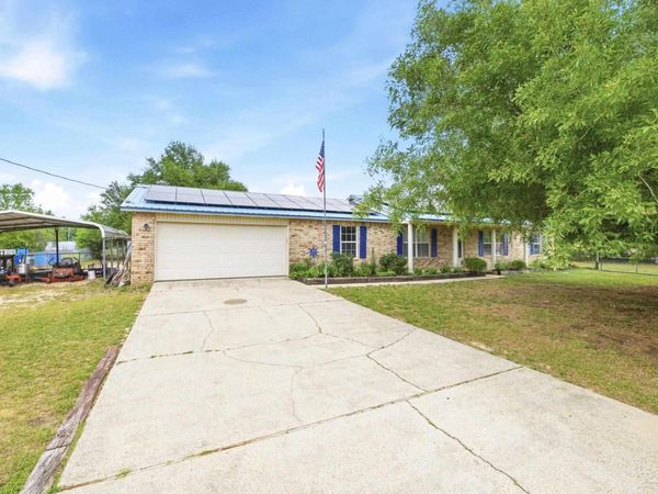 9460 American Farms Rd, Milton, FL 32583