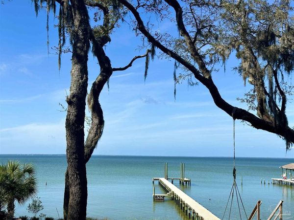 4536 Hickory Shores Blvd, Gulf Breeze, FL 32563