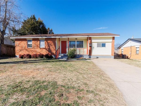 205 Oak Street, Elgin, OK 73538