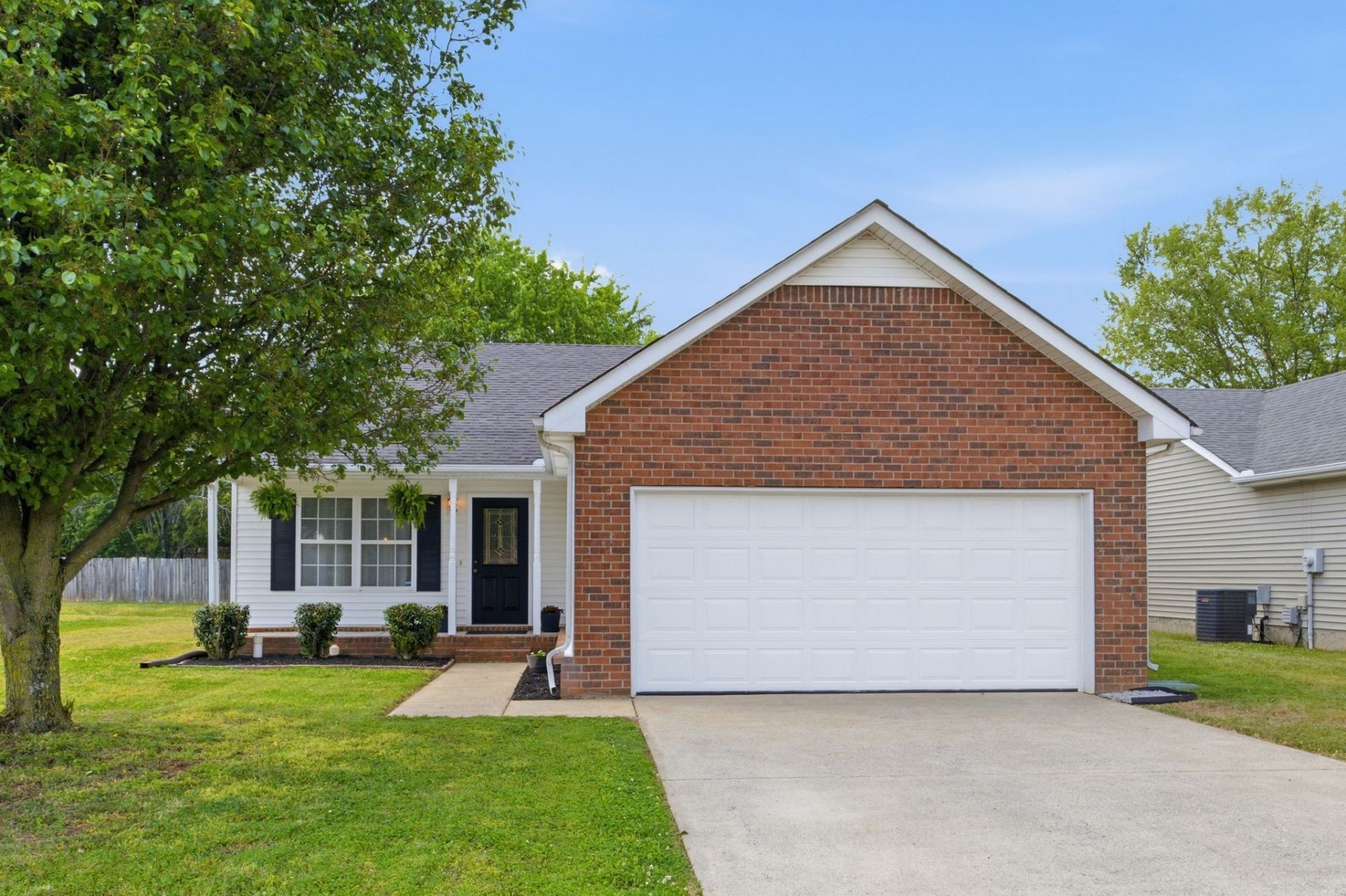 1118 Melvin Dr, Murfreesboro, TN 37128 Main Photo