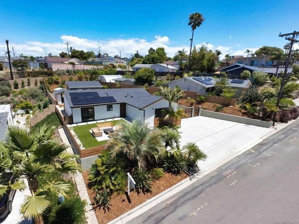 948 Emma, Cardiff By The Sea, CA 92007