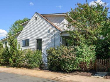 2720 JEFFERSON PARK AVE, Charlottesville, VA 22903