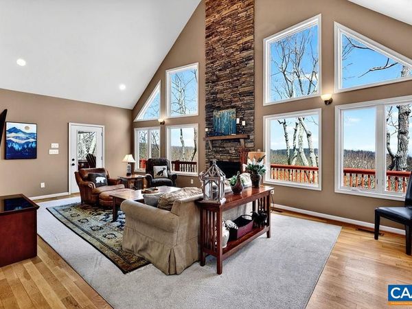 42 PEAVY PT, Wintergreen, VA 22967