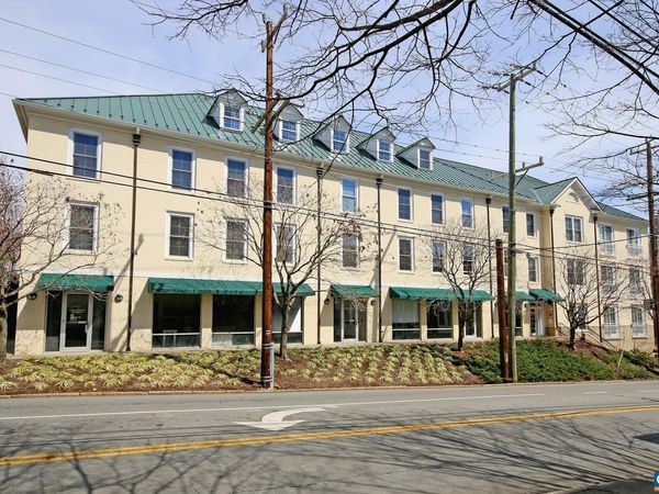 1001 MARKET ST E, Unit 1, Charlottesville, VA 22902