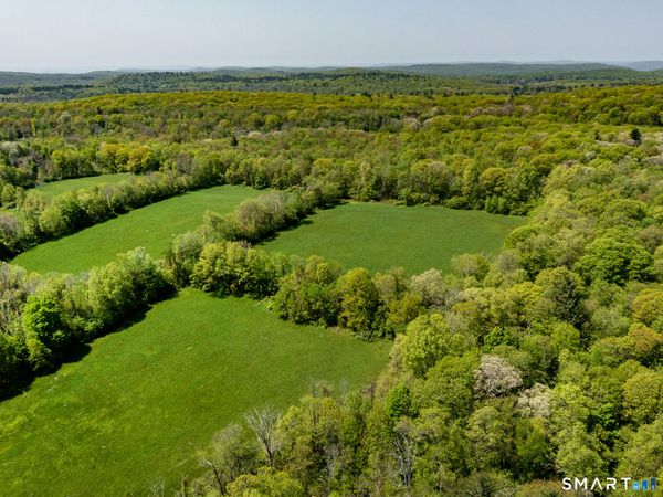 215 Melius , Warren, CT 06754