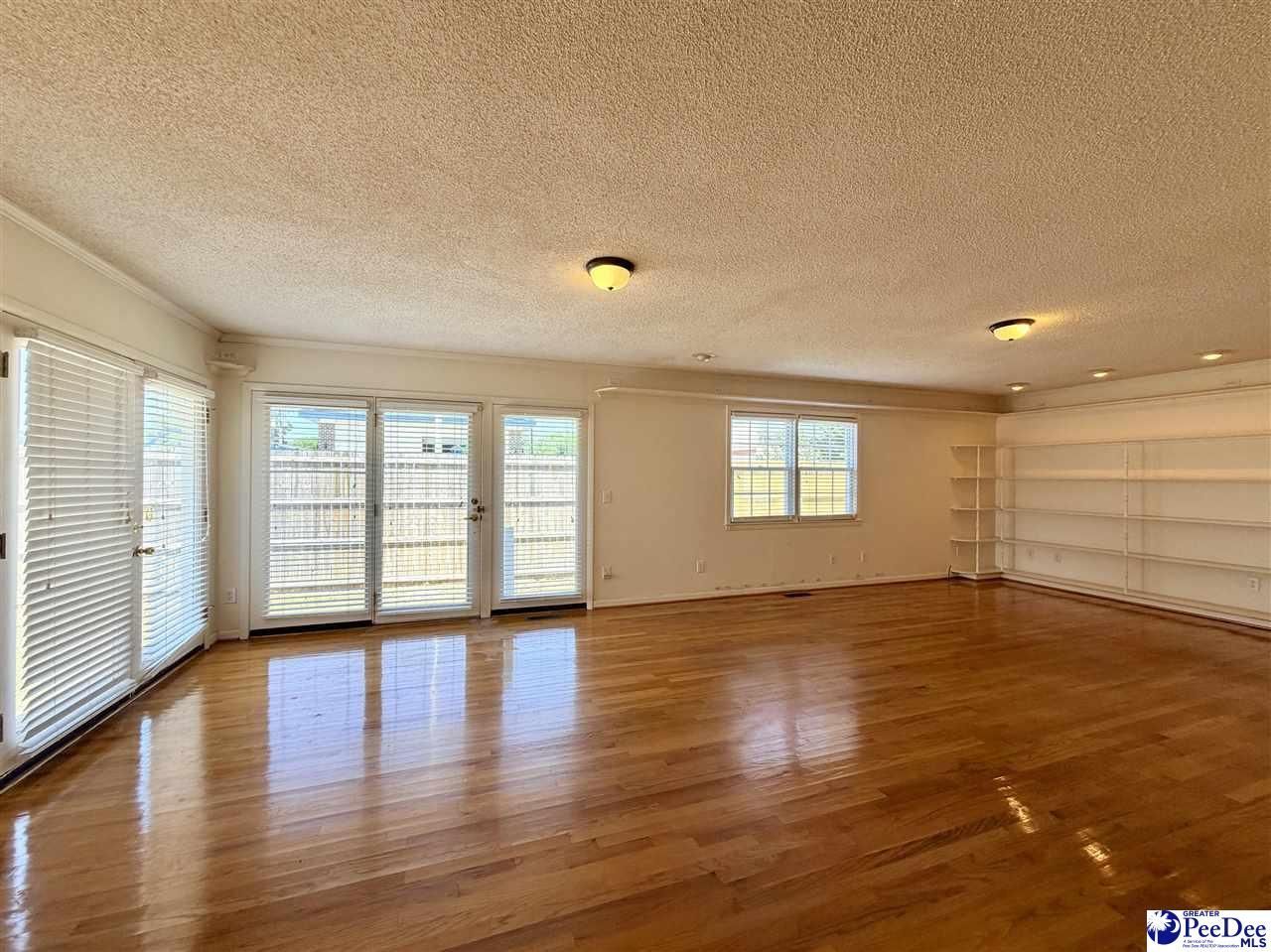 1115 N 4th Avenue Photo 18