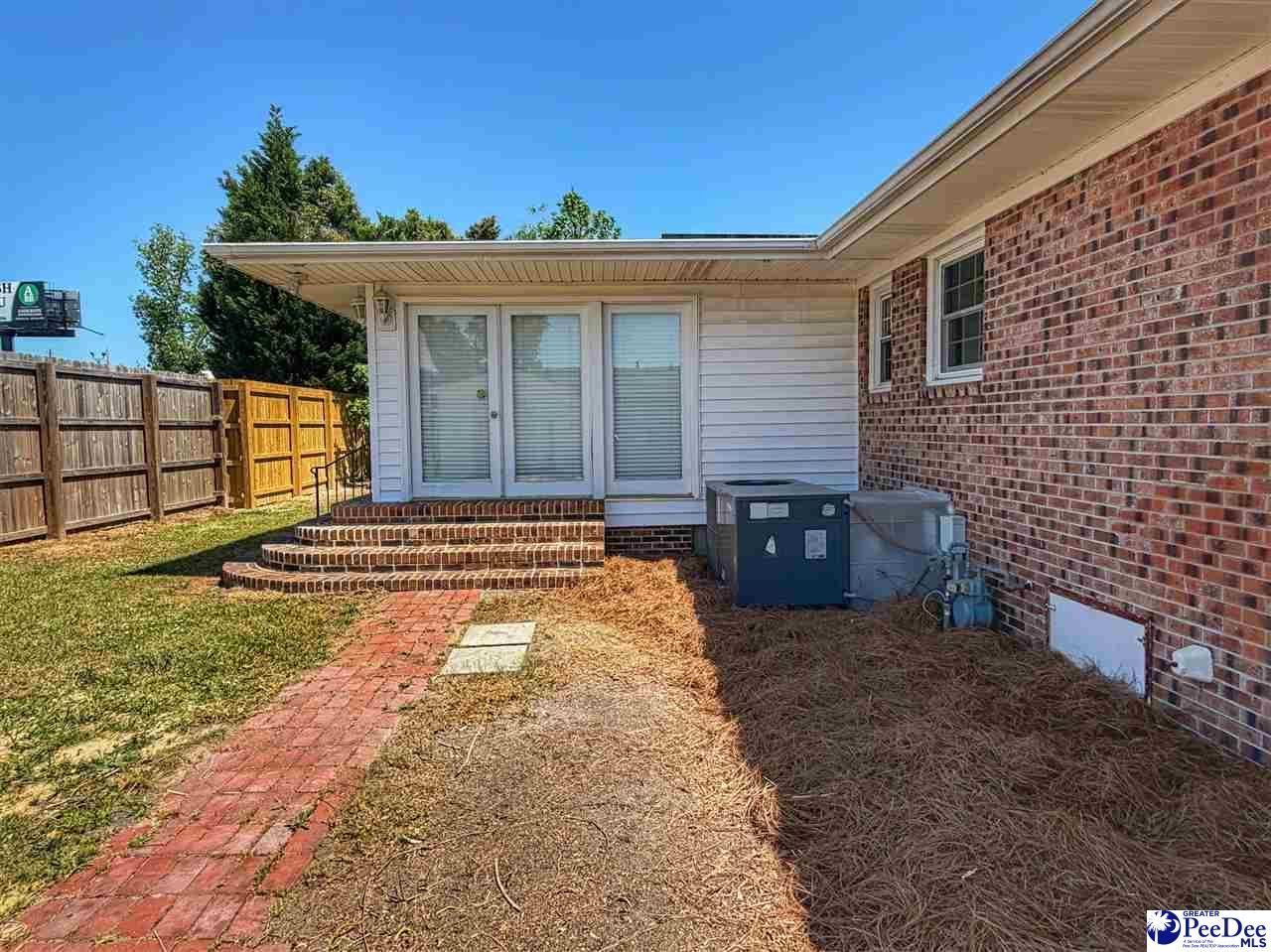 1115 N 4th Avenue Photo 59