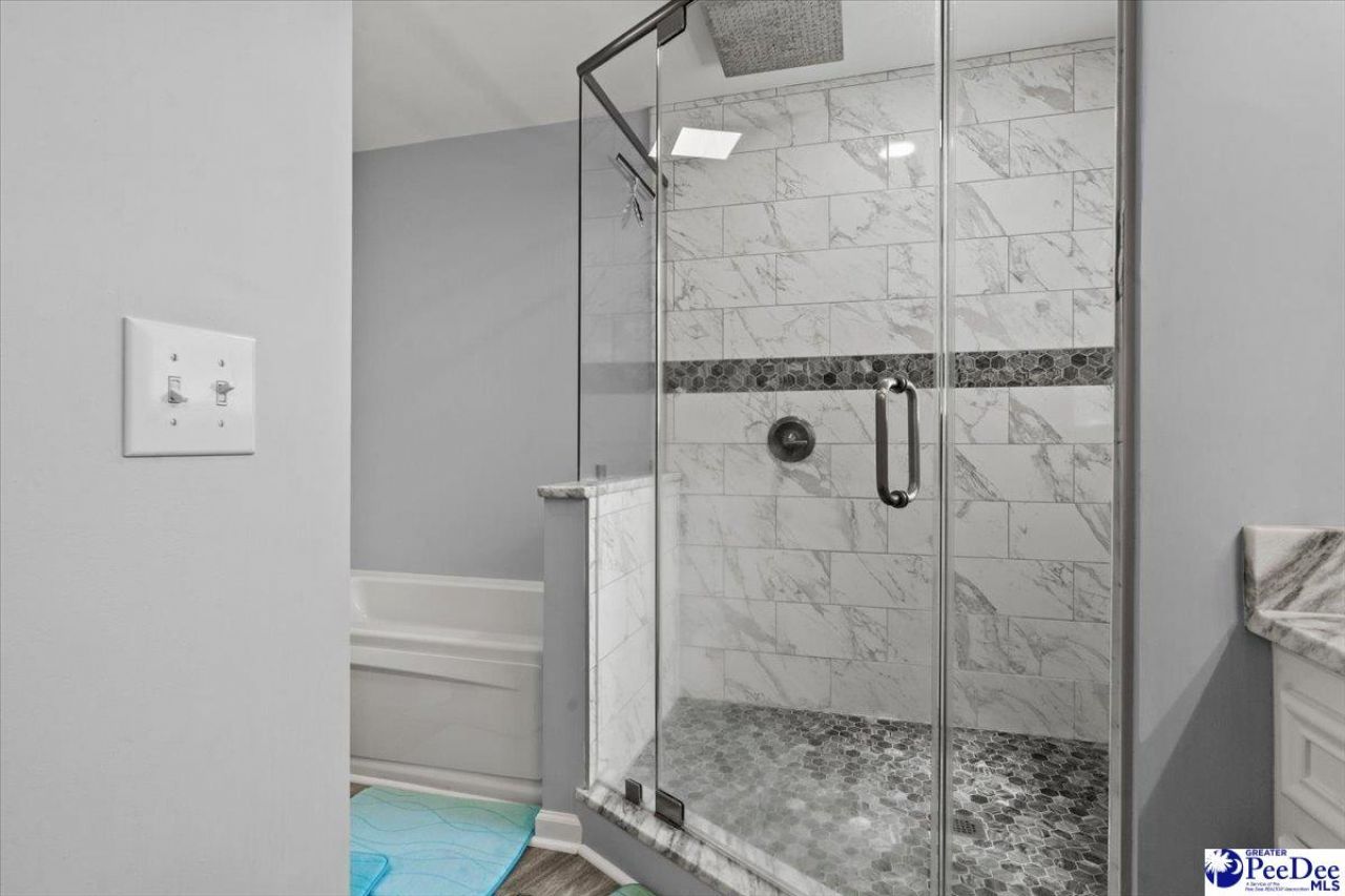 2151 Woodmore Circle Photo 27