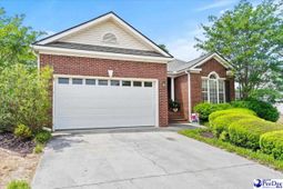 2151 Woodmore Circle photo 4
