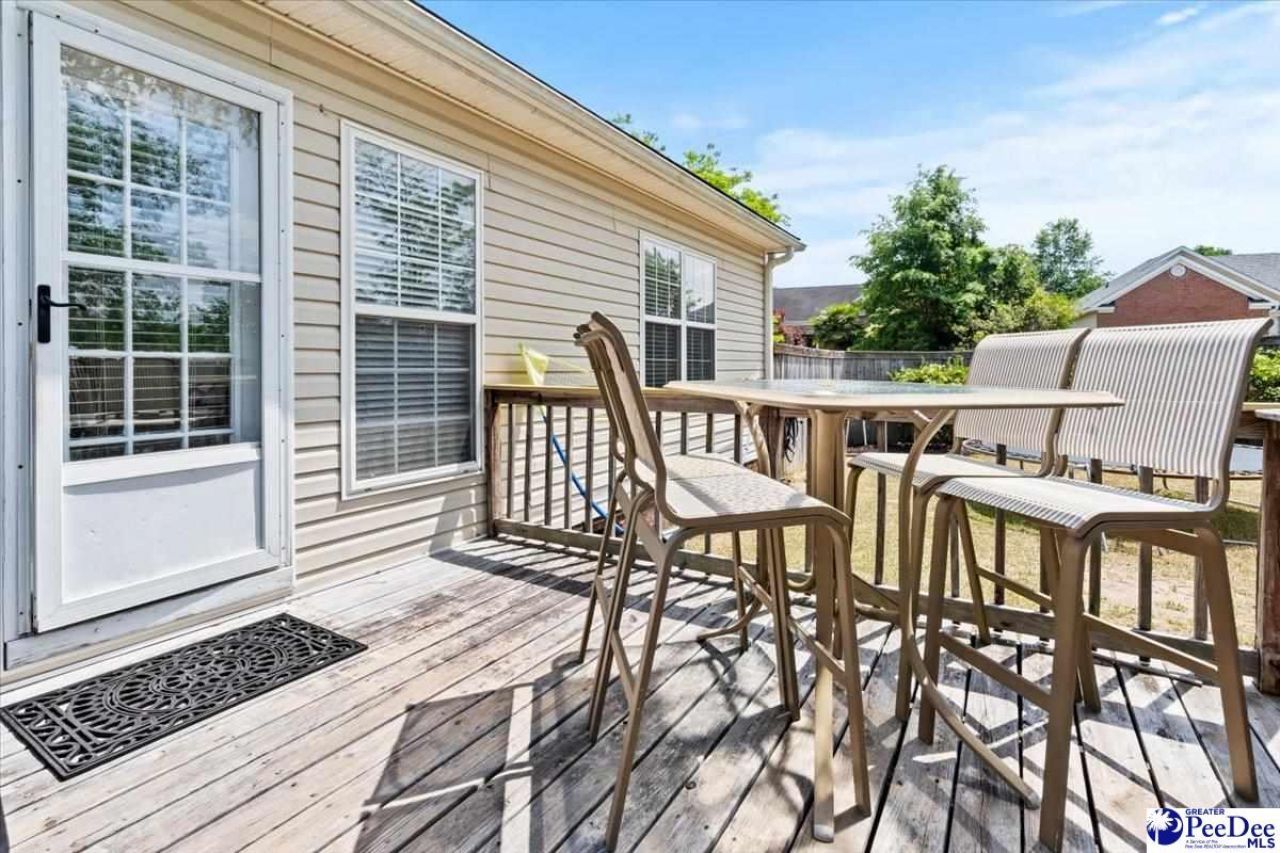 2151 Woodmore Circle Photo 35