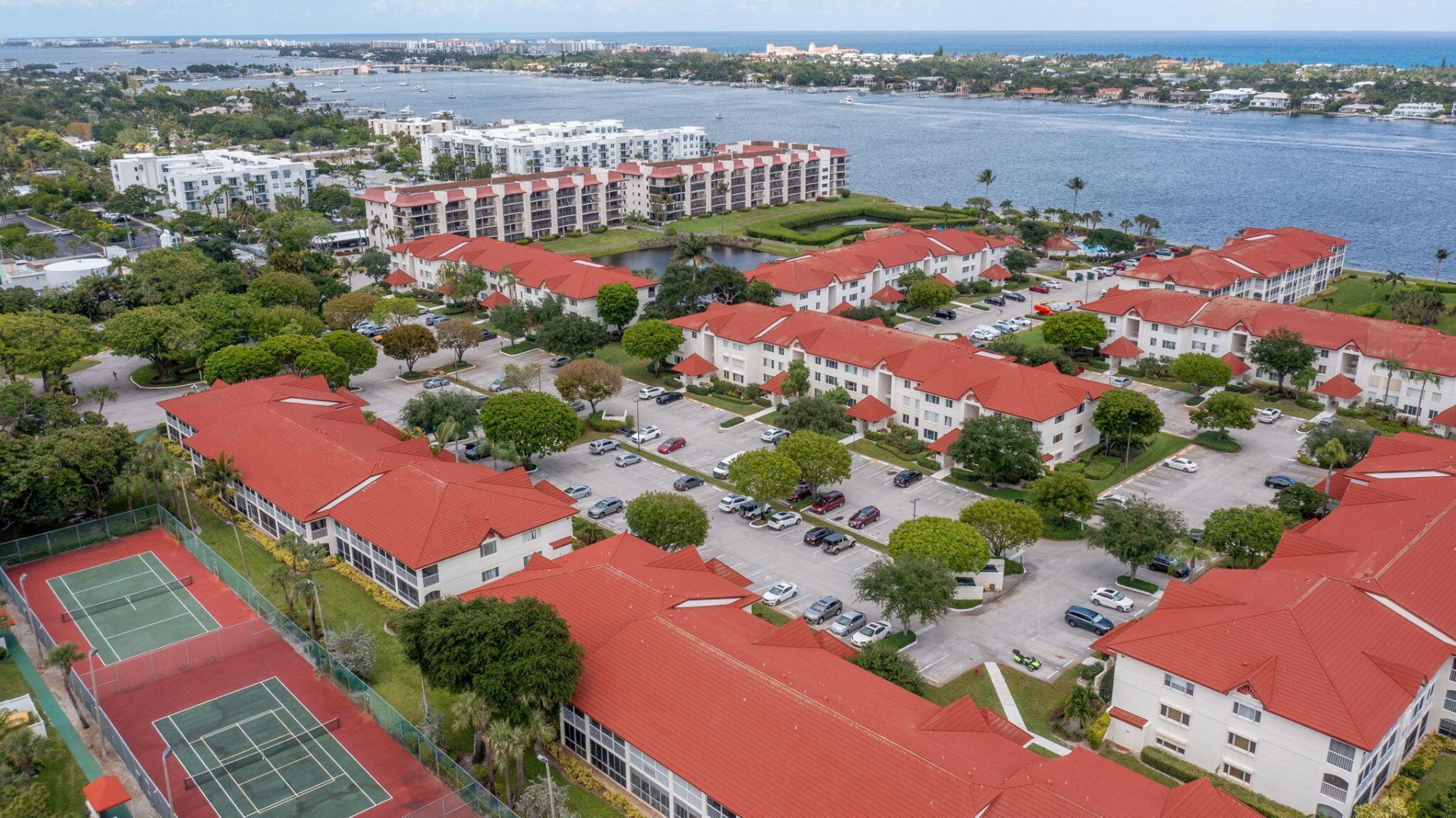 102 Half Moon Circle, Unit G2, Hypoluxo, FL 33462 Photo