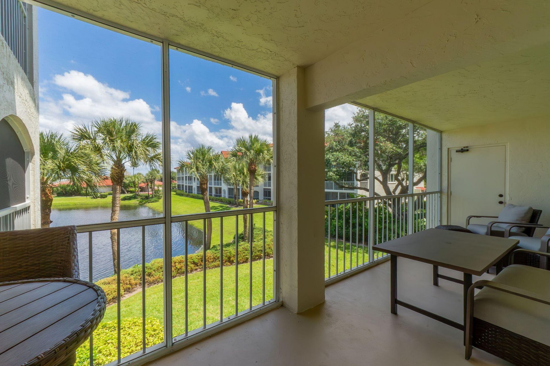 102 Half Moon Circle, Unit G2, Hypoluxo, FL 33462 Photo