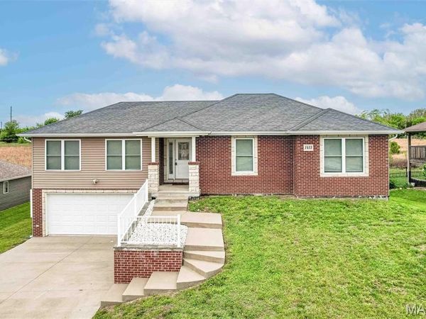 1413 Southwinds Drive , Fulton, MO 65251