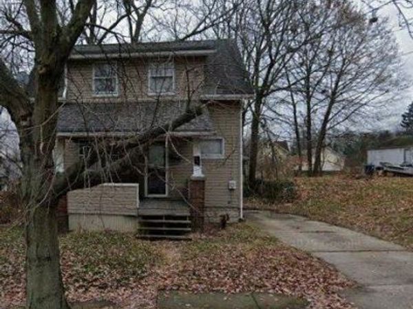 452 Allenford Street , Akron, OH 44314