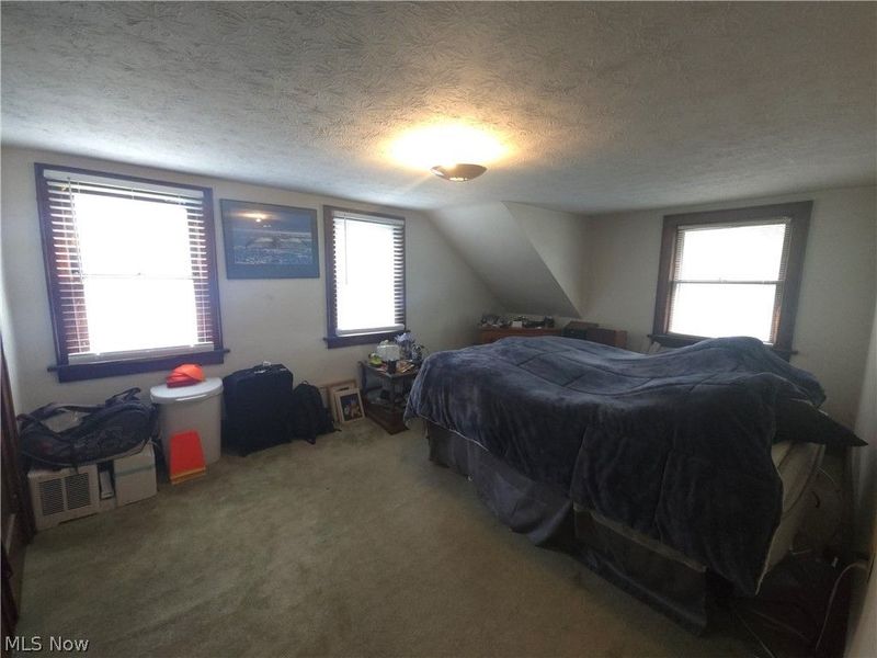 452 Allenford Street, Akron, OH 44314 Photo 4