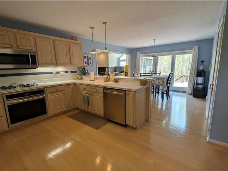 9855 Breckenridge Drive, Chardon, OH 44024 Photo 15