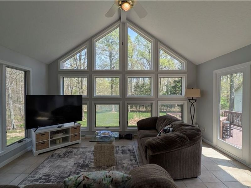 9855 Breckenridge Drive, Chardon, OH 44024 Photo 24