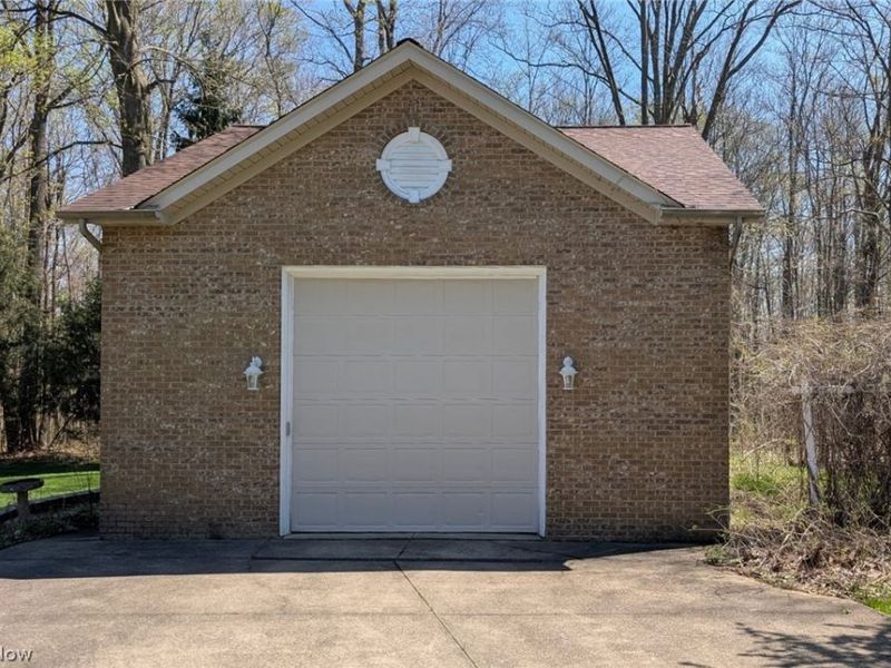 9855 Breckenridge Drive, Chardon, OH 44024 Photo 6