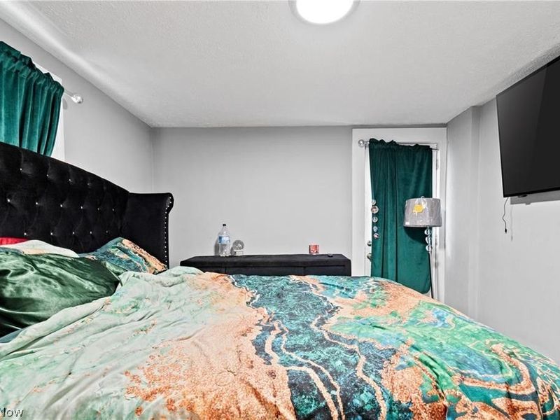 444 Evers Street, Akron, OH 44310 Photo 17