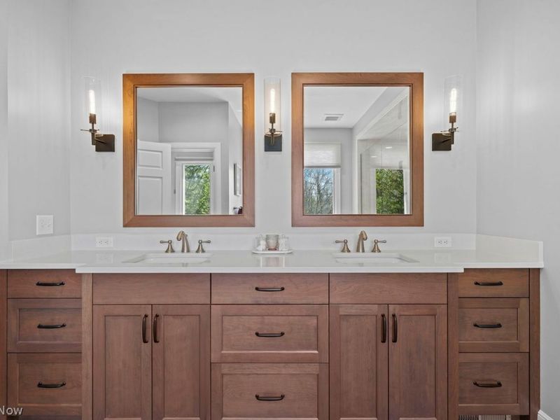 28975 North Park Boulevard, Solon, OH 44139 Photo 26