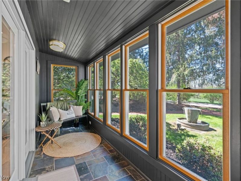 15511 Russell Road, Chagrin Falls, OH 44022 Photo 3