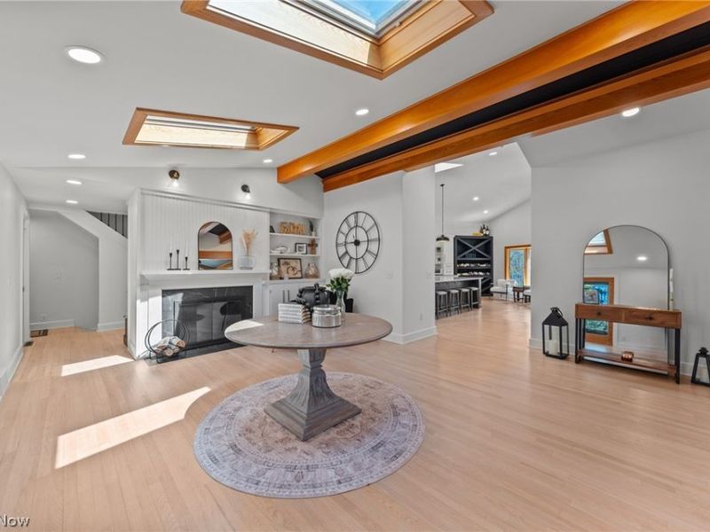 15511 Russell Road, Chagrin Falls, OH 44022 Photo 4