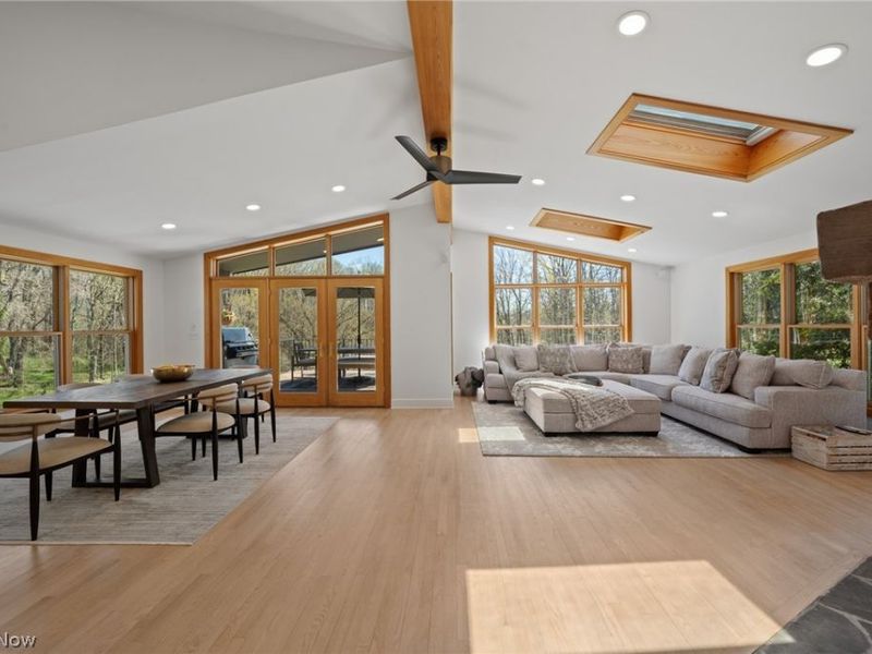 15511 Russell Road, Chagrin Falls, OH 44022 Photo 6