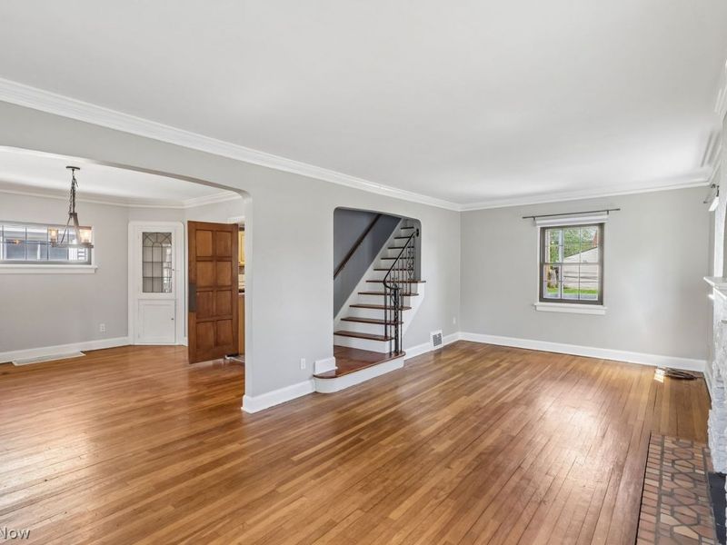 17406 Milburn Avenue, Cleveland, OH 44135 Photo 11