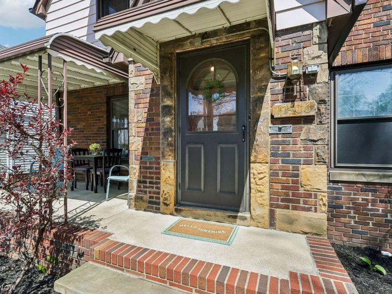 17406 Milburn Avenue, Cleveland, OH 44135 Photo 7